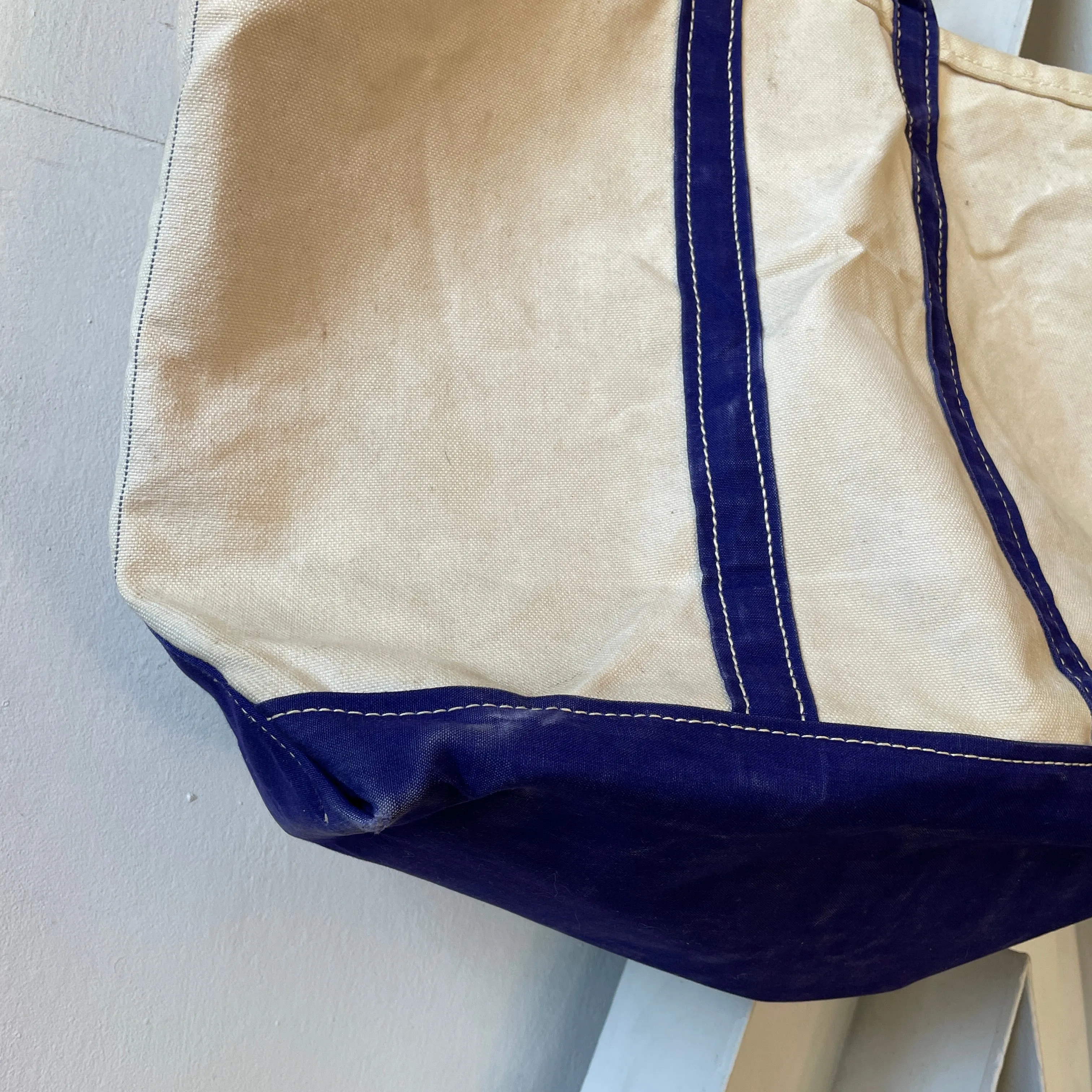 60’s Short Handle Boat N Tote - Large