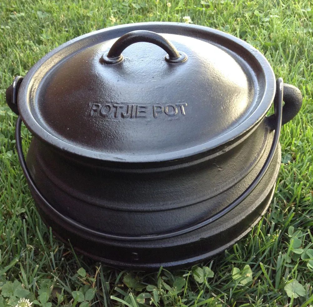 Potjie Pot Size 1 cast iron 3 quart Bean Pot